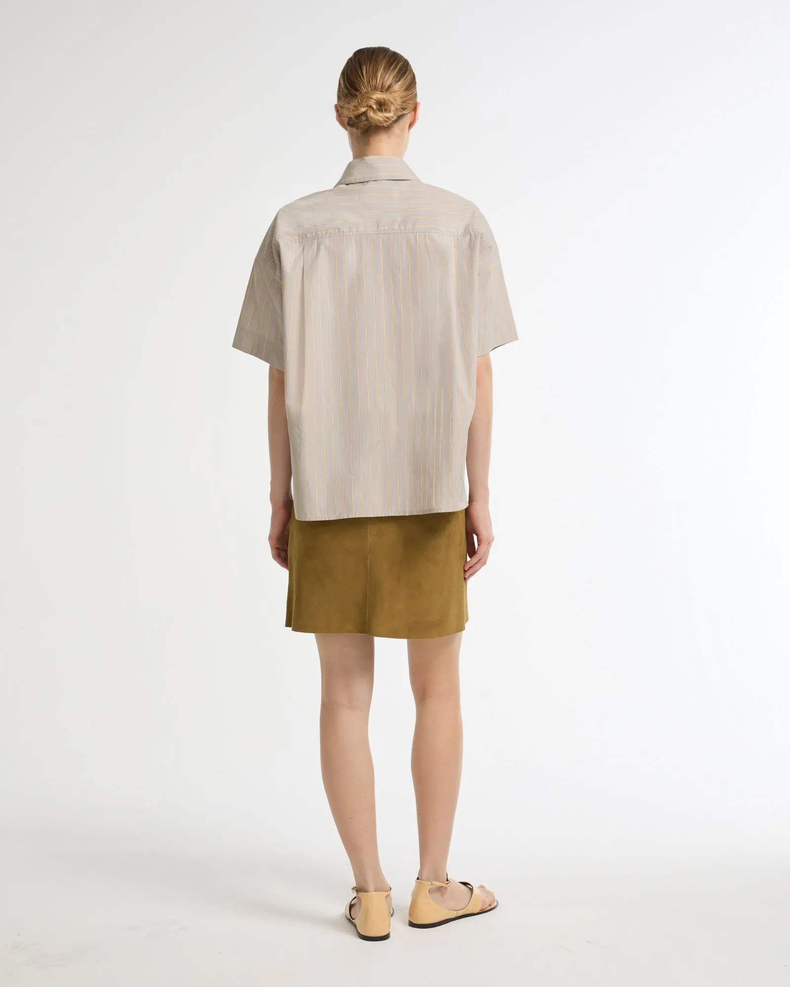 Jupe courte en cuir d'agneau double face sold by Yves Salomon product image thumbnail 4