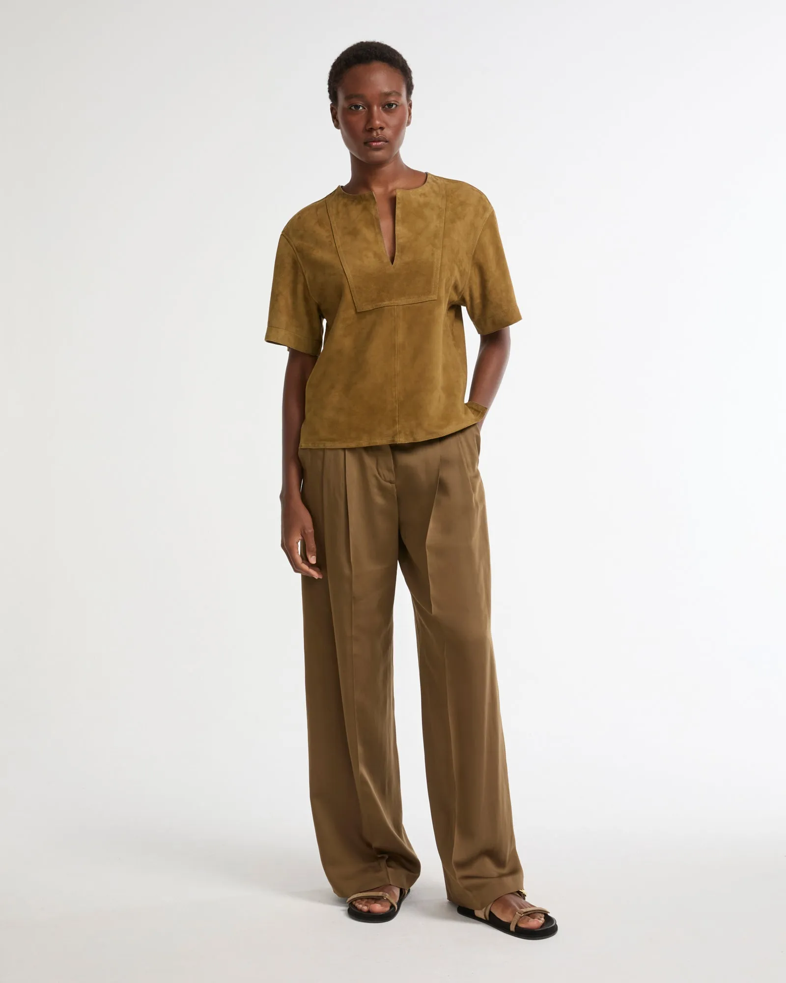 Blouse à manches courtes en cuir d'agneau double face sold by Yves Salomon