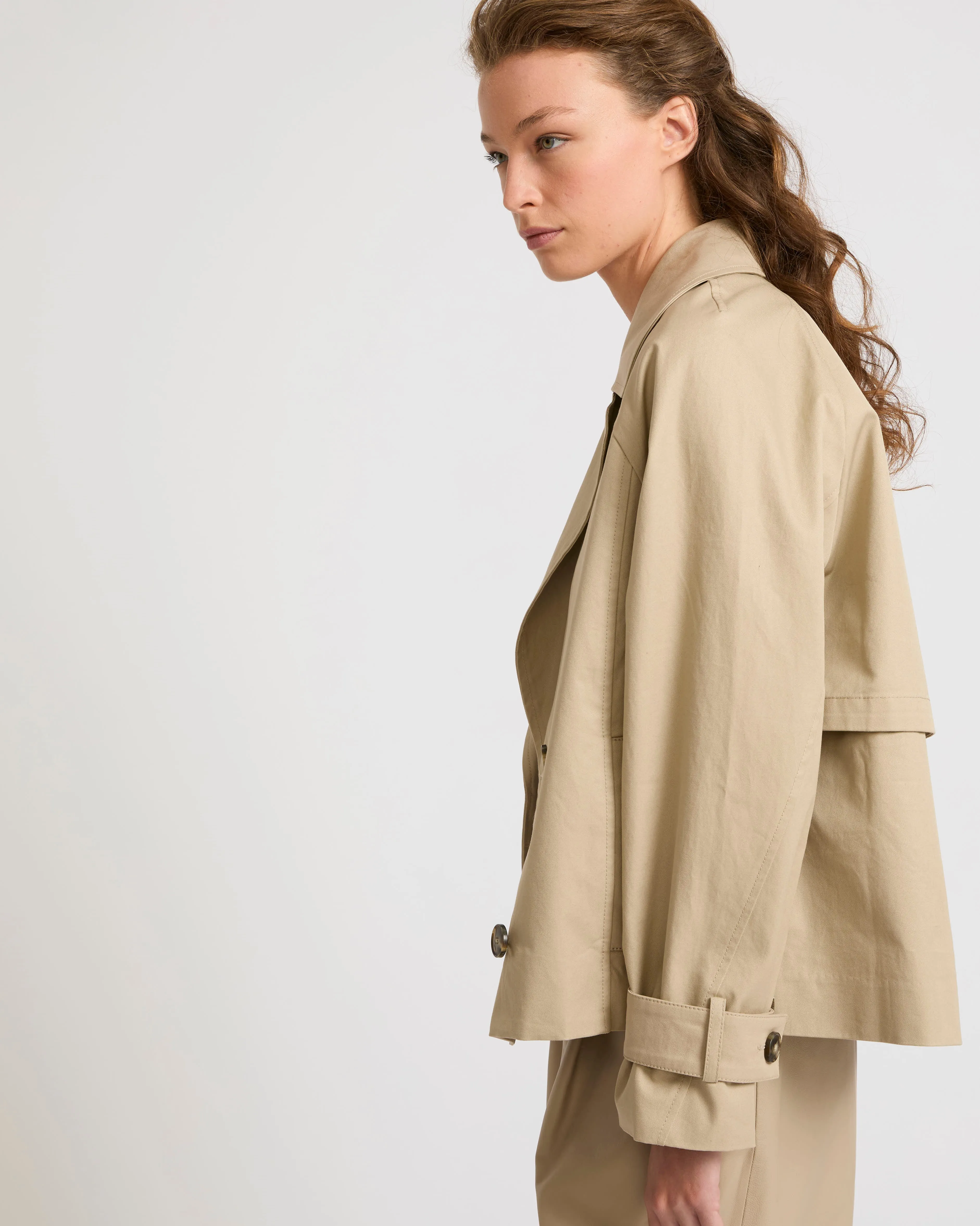 Veste trench en gabardine de coton sold by Yves Salomon