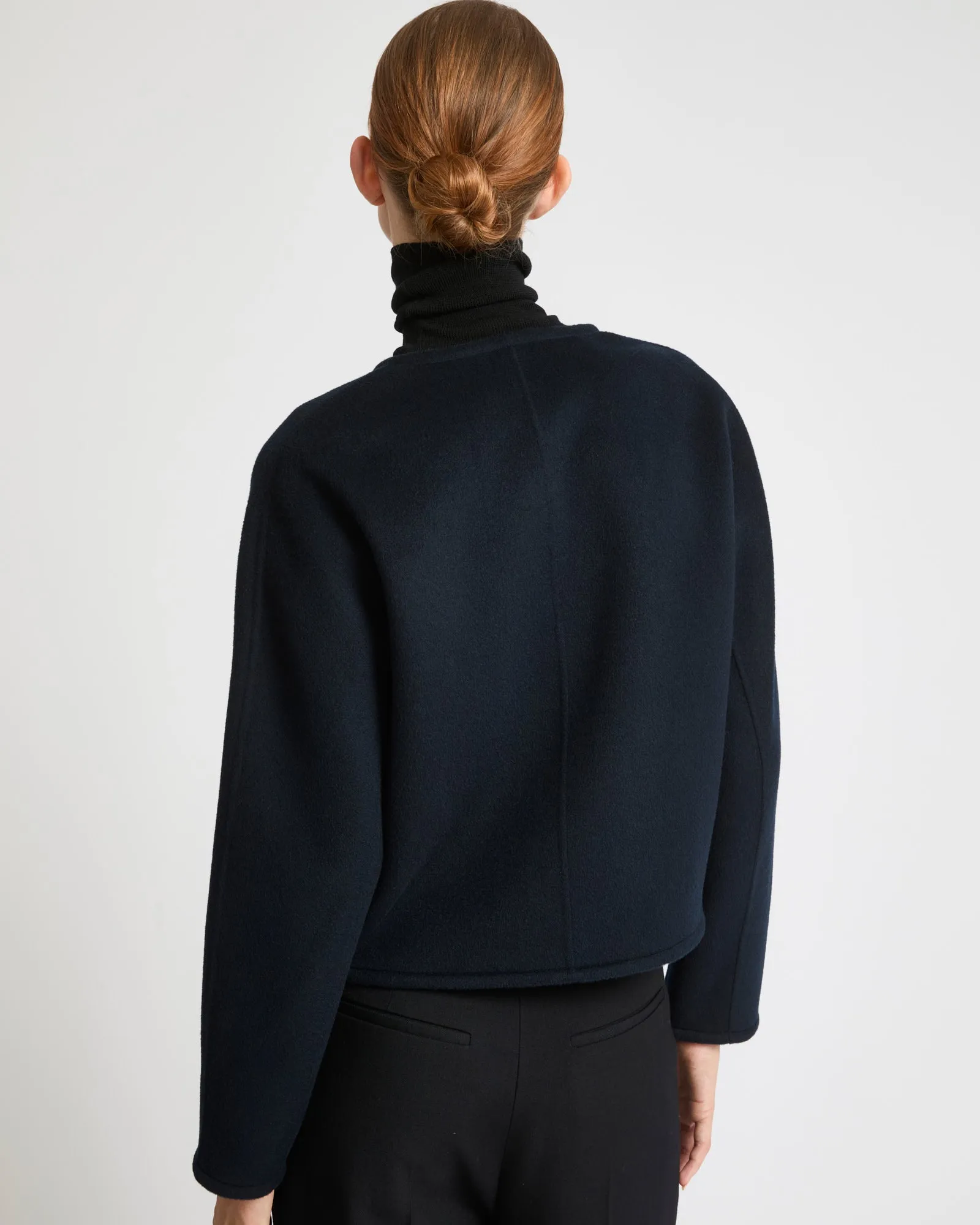 Veste avec col rond en lainage cachemire double-face sold by Yves Salomon product image thumbnail 4