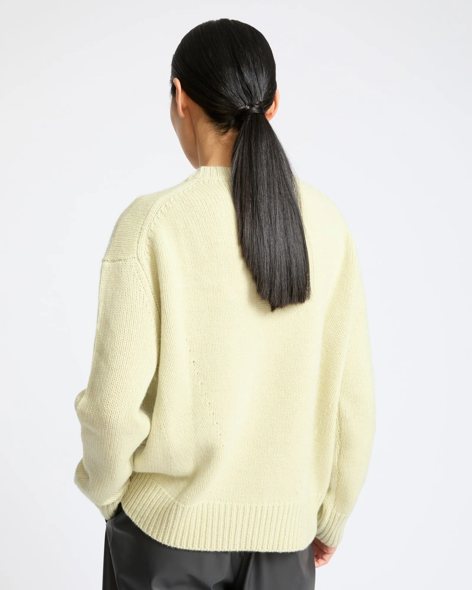 Pull col rond en maille 100% cachemire sold by Yves Salomon product image thumbnail 4