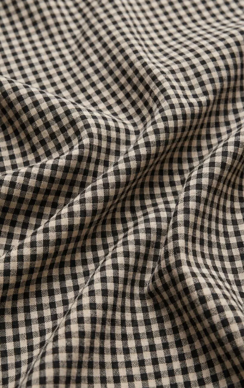 Merit Cropped Gingham Linen Top sold by Z Supply product image thumbnail 4