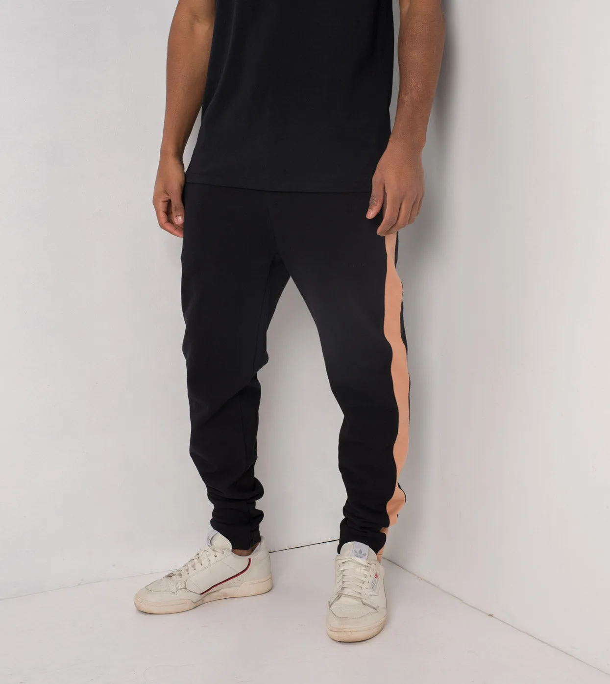 Jumpshot Trackpant Black/Biscuit sold by Zanerobe