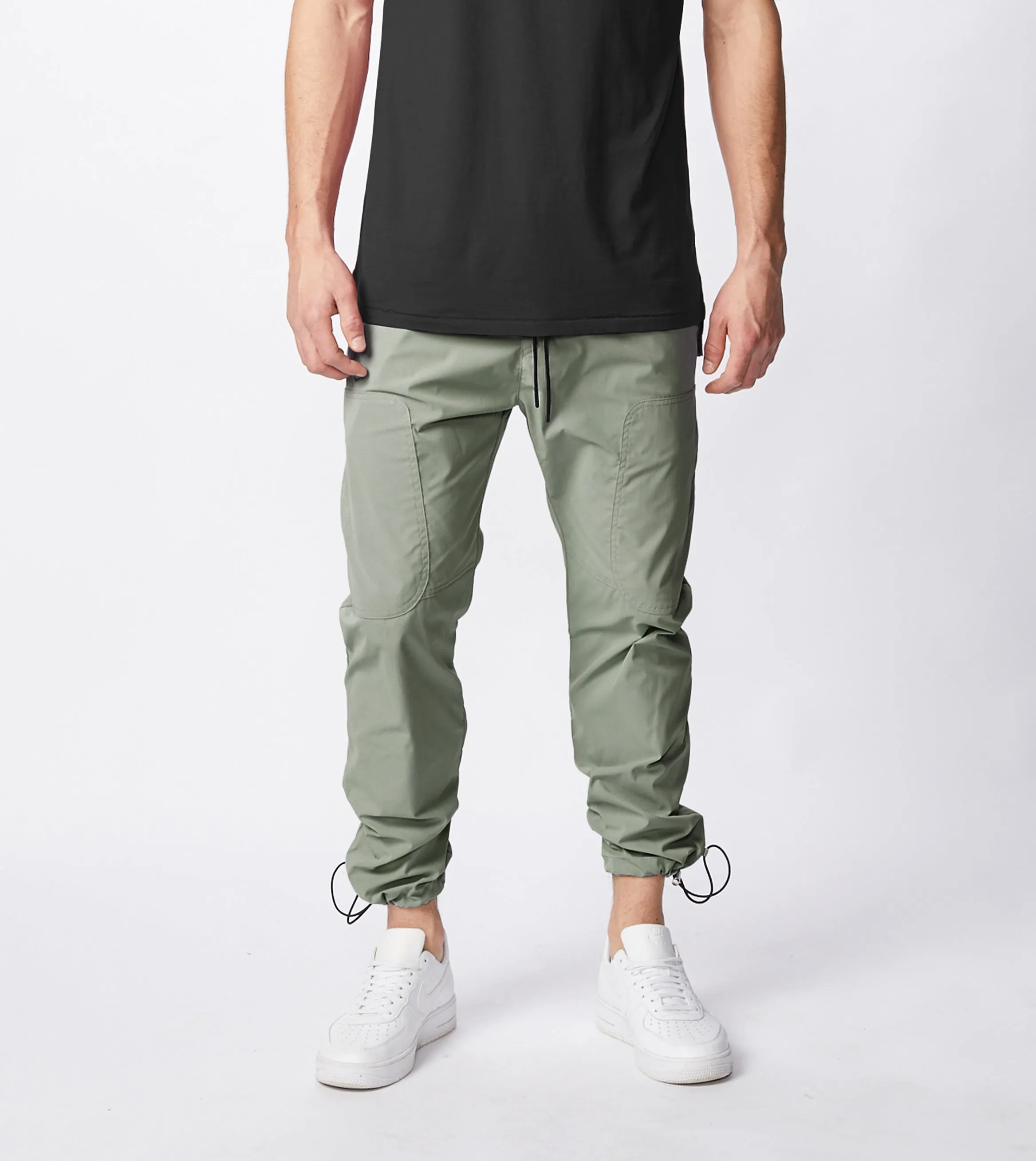 Jumpa Tech Pant Dark Moss sold by Zanerobe