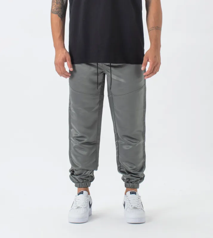 Jumpa Jogger Dk Moss sold by Zanerobe