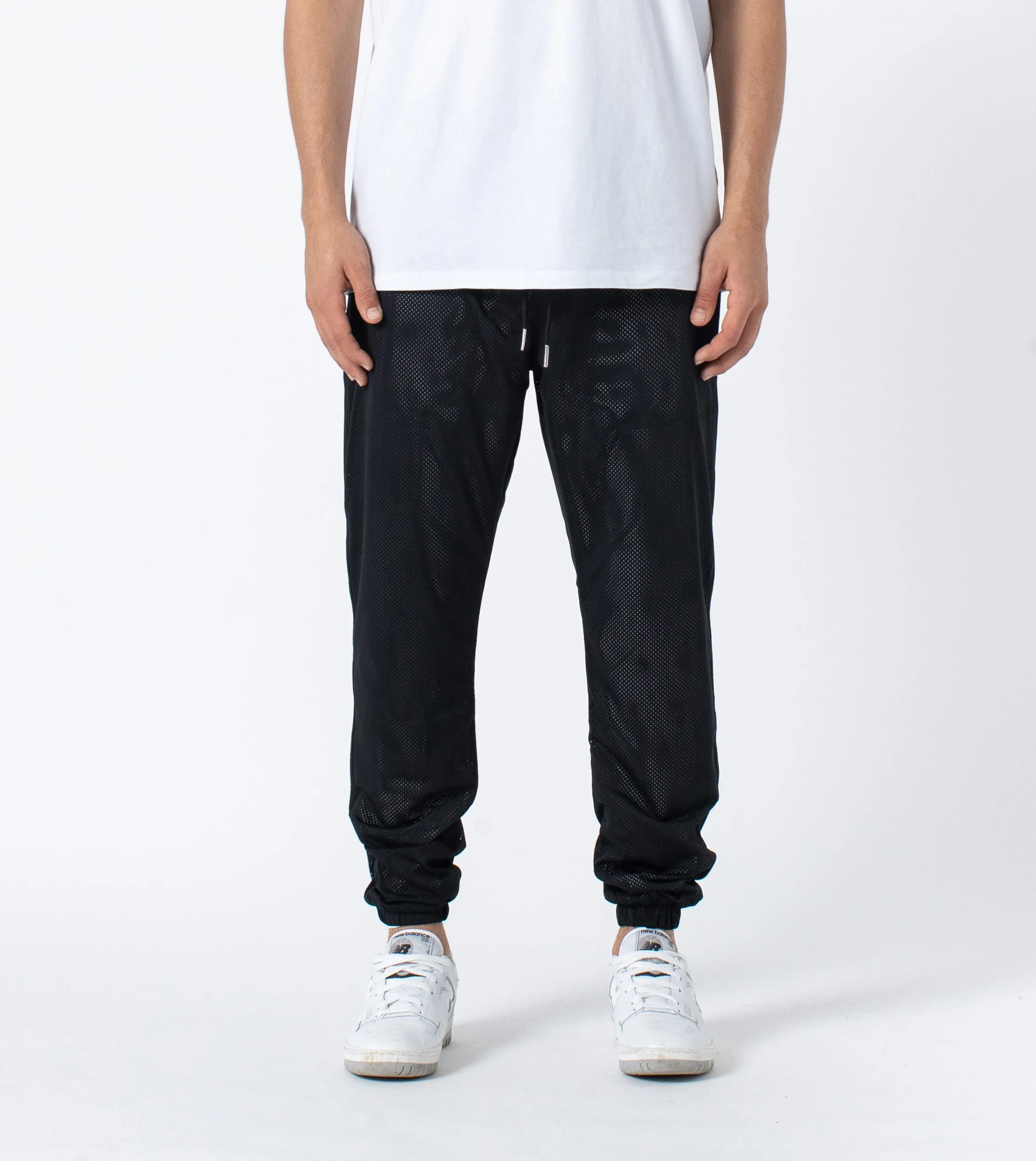 Jumpa Mesh Jogger Black sold by Zanerobe