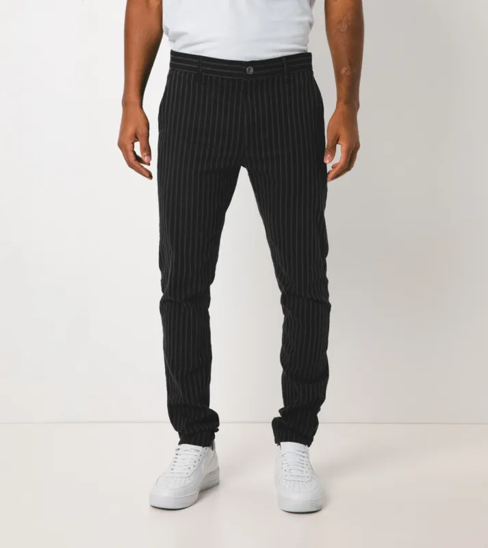 Twin Snapshot Chino Black/Vintage Black sold by Zanerobe