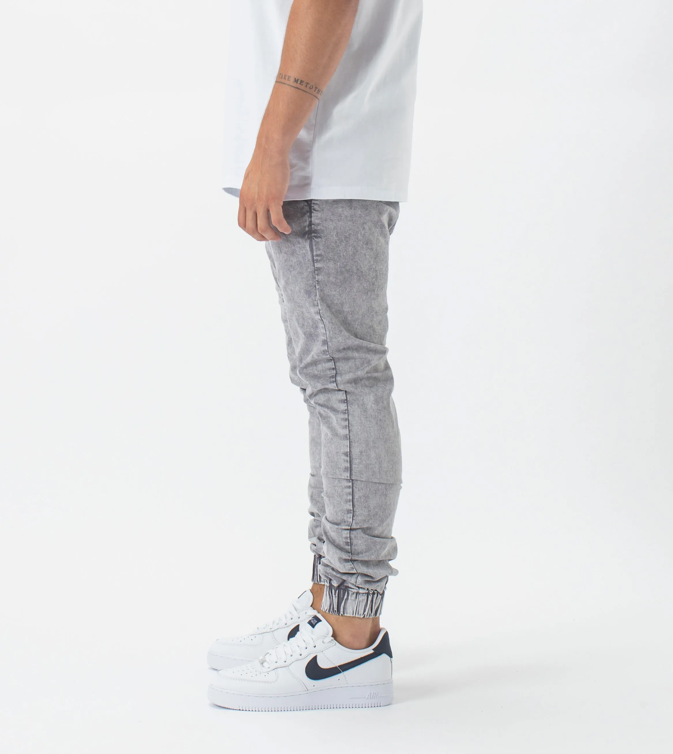 Sureshot Lightweight Jogger Rock Salt sold by Zanerobe product image thumbnail 4