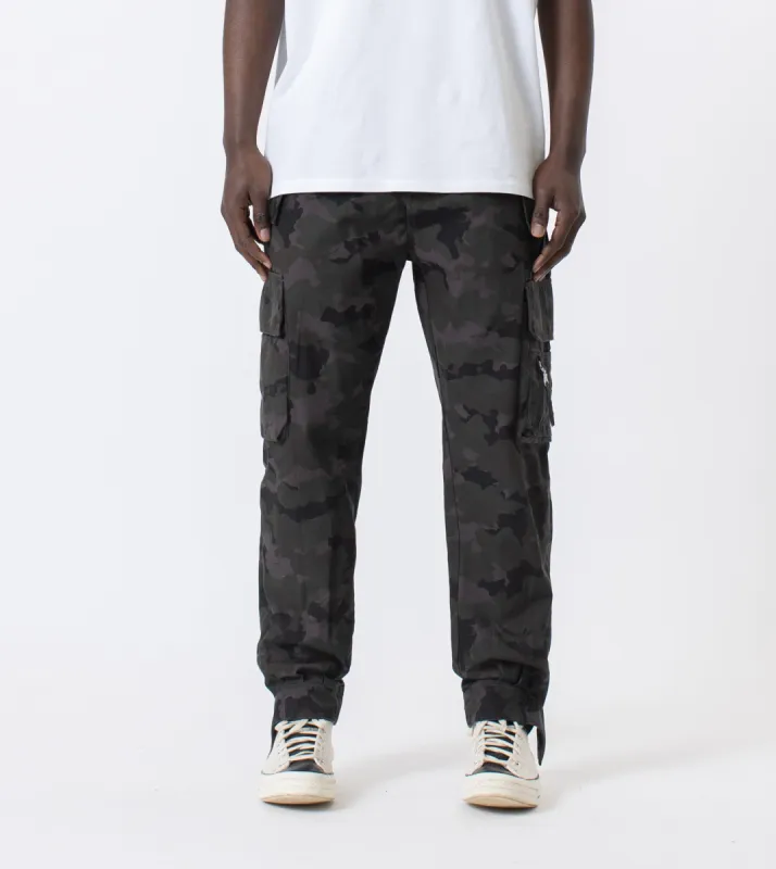 Militat Jumpa Pant Dk Camo sold by Zanerobe