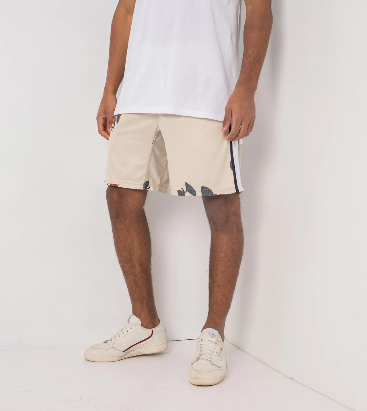 Bloom Sideline Short Natural sold by Zanerobe