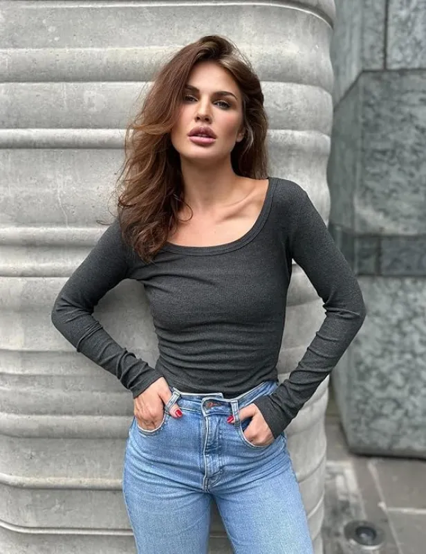 Zeagoo Women's Long Sleeve Pullover Elegant Basic Shirt (DE Only) sold by zeagoo