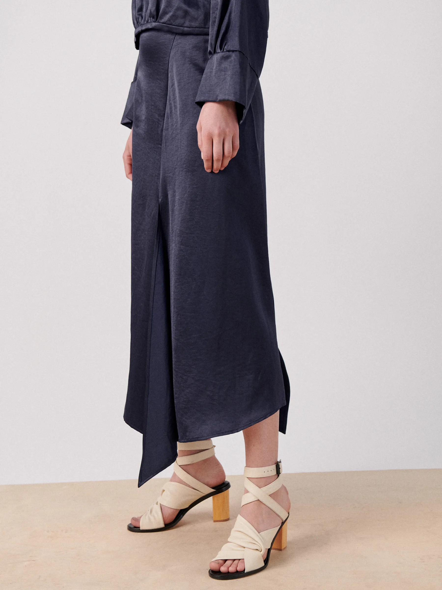 Silent Skirt Sample sold by Zero + Maria Cornejo product image thumbnail 4