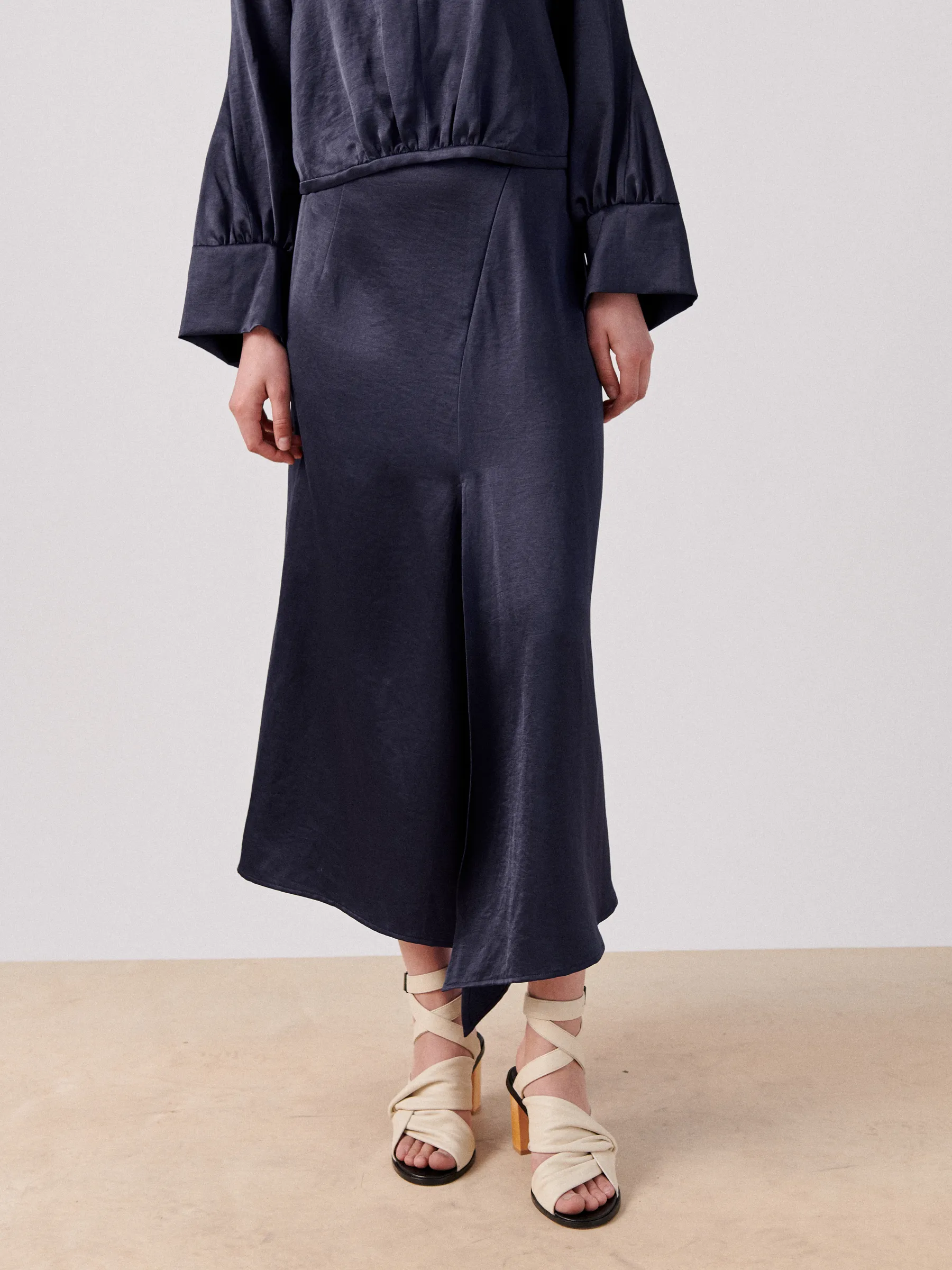 Silent Skirt Sample sold by Zero + Maria Cornejo product image thumbnail 2