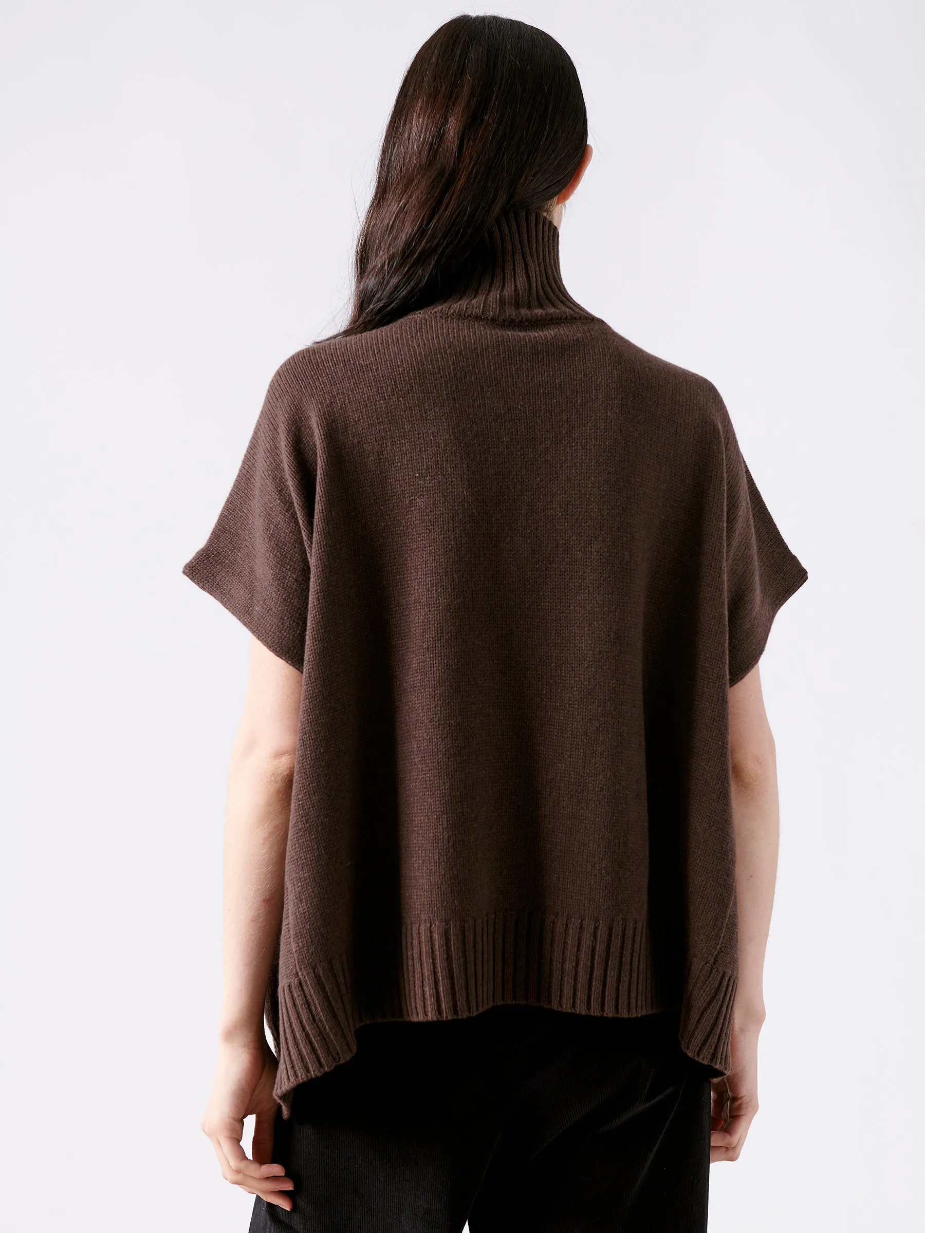 Mea Poncho Sample sold by Zero + Maria Cornejo product image thumbnail 4