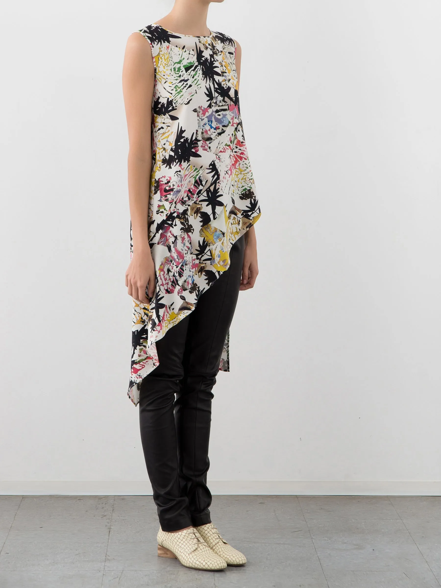 Heli Tunic Sample sold by Zero + Maria Cornejo product image thumbnail 4