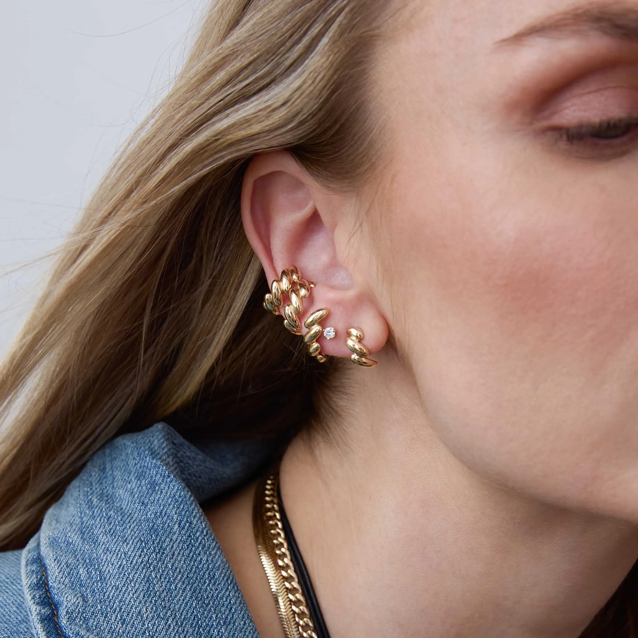 14k Gold San Marco Half Hoop Earrings sold by Zoe Chicco product image thumbnail 2