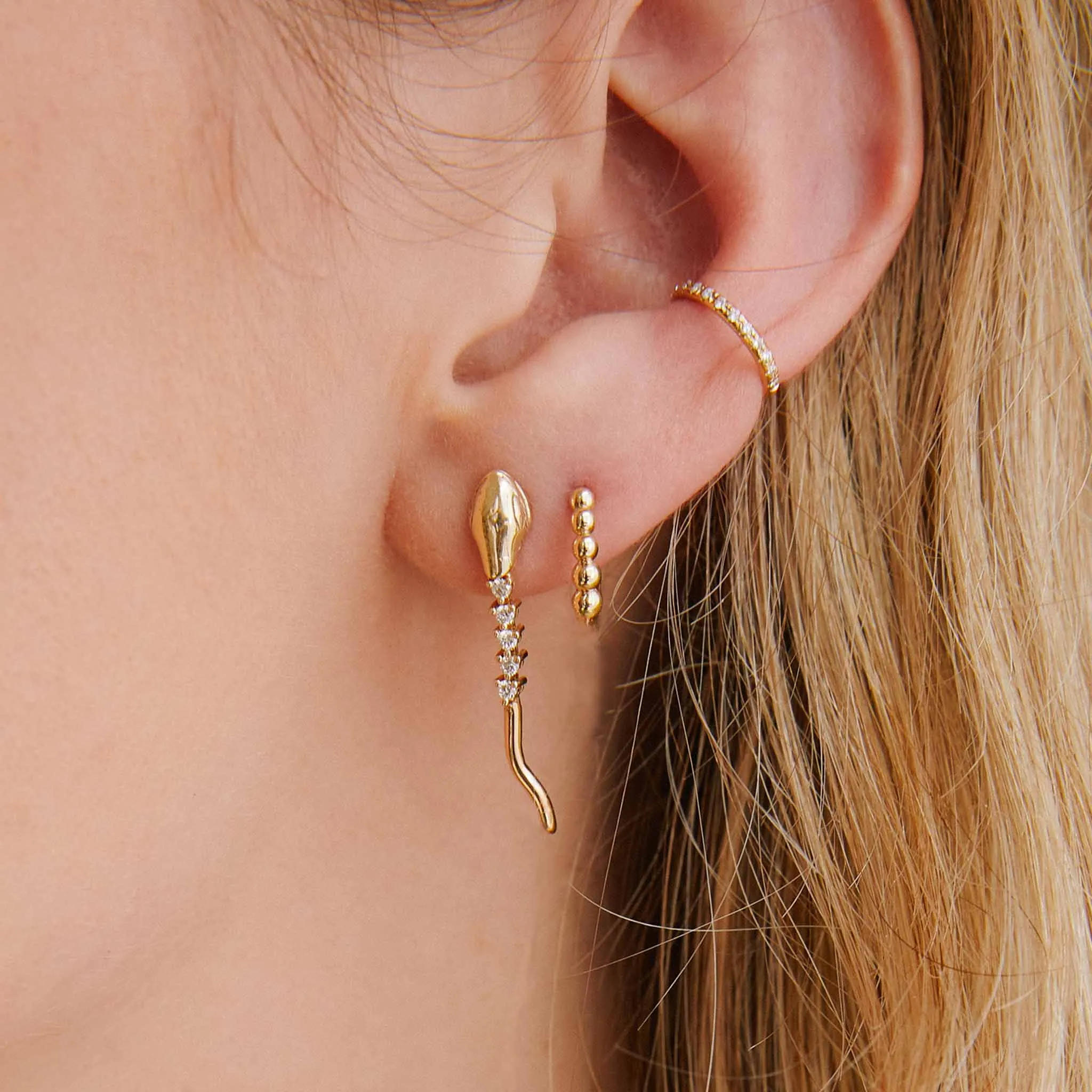 14k Gold Beaded Hinge Huggie Hoop sold by Zoe Chicco product image thumbnail 2