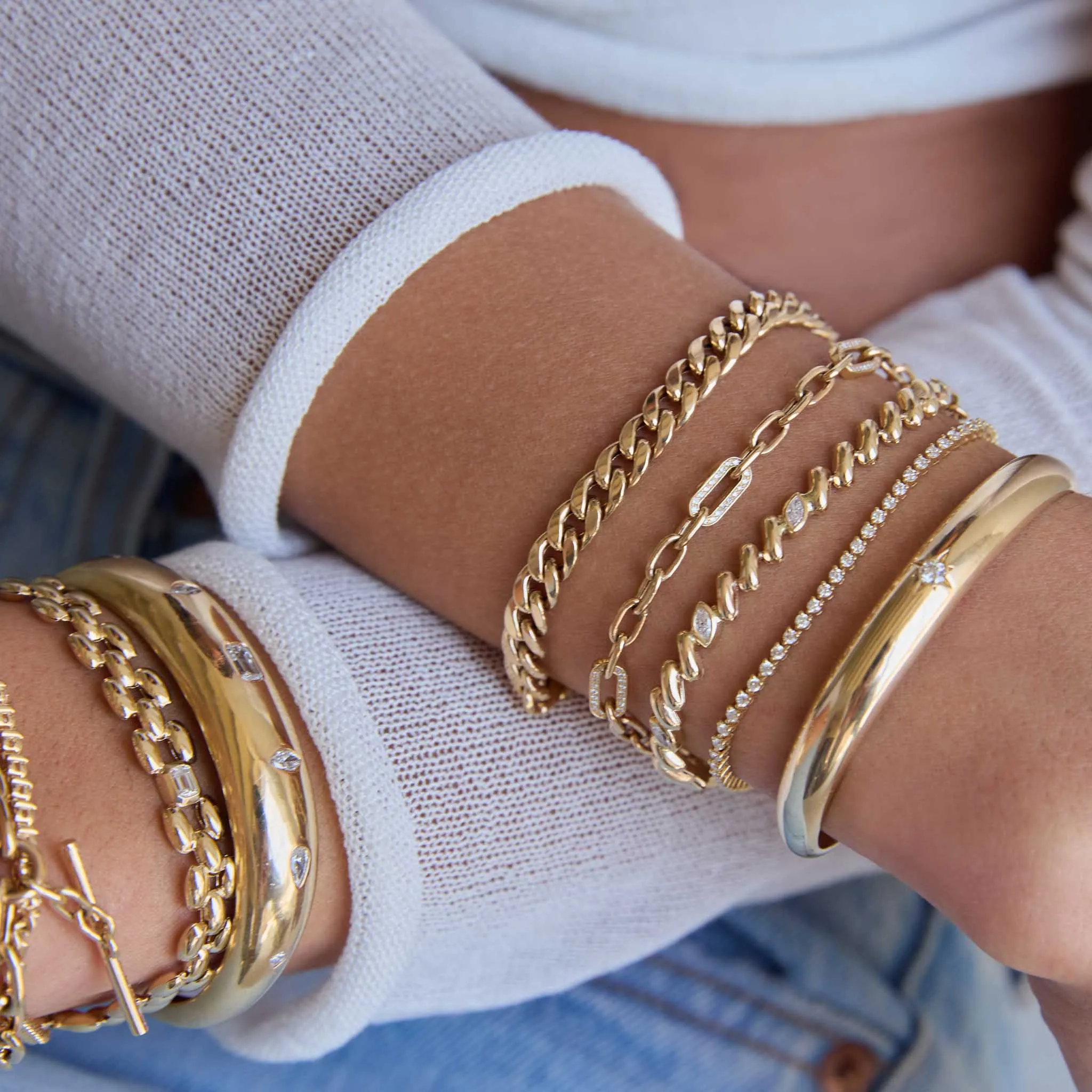 14k Large Curb Chain Bracelet sold by Zoe Chicco product image thumbnail 2