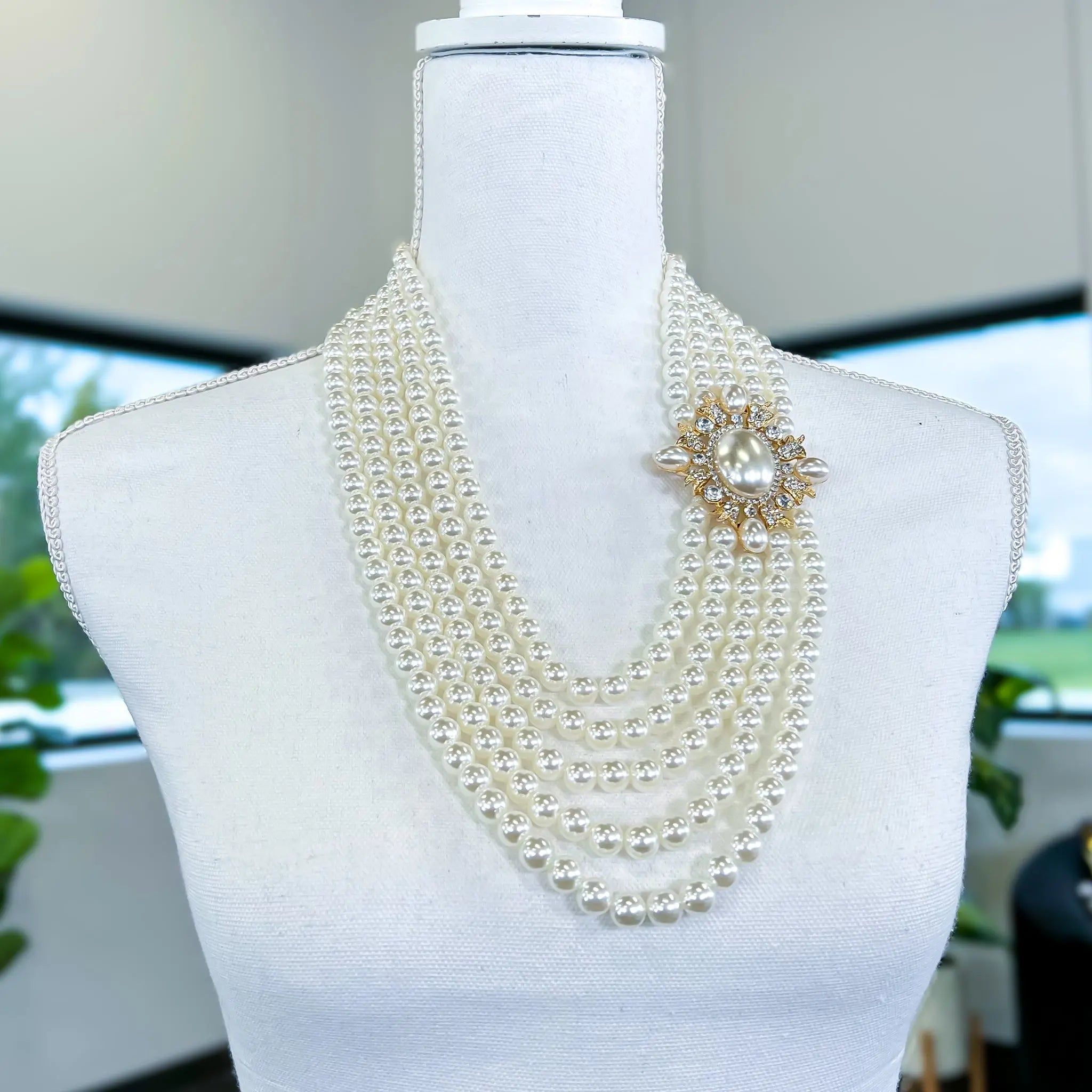 ZZs Oval Pearl Layered Necklace | Parallel ZZs Oval Pearl Layered Necklace | Parallel