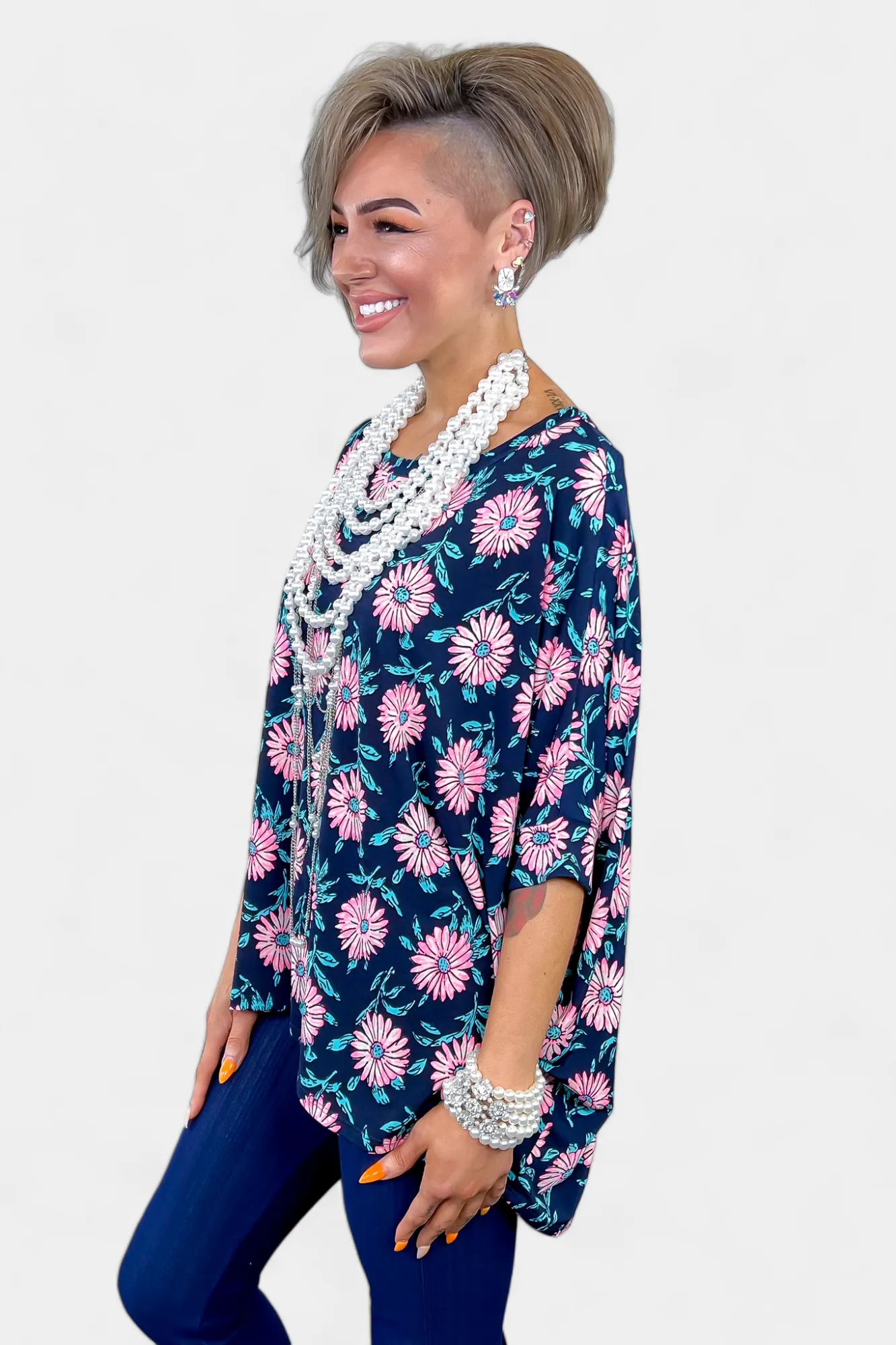 Navy Daisy Essential Top sold by ZZs product image thumbnail 4