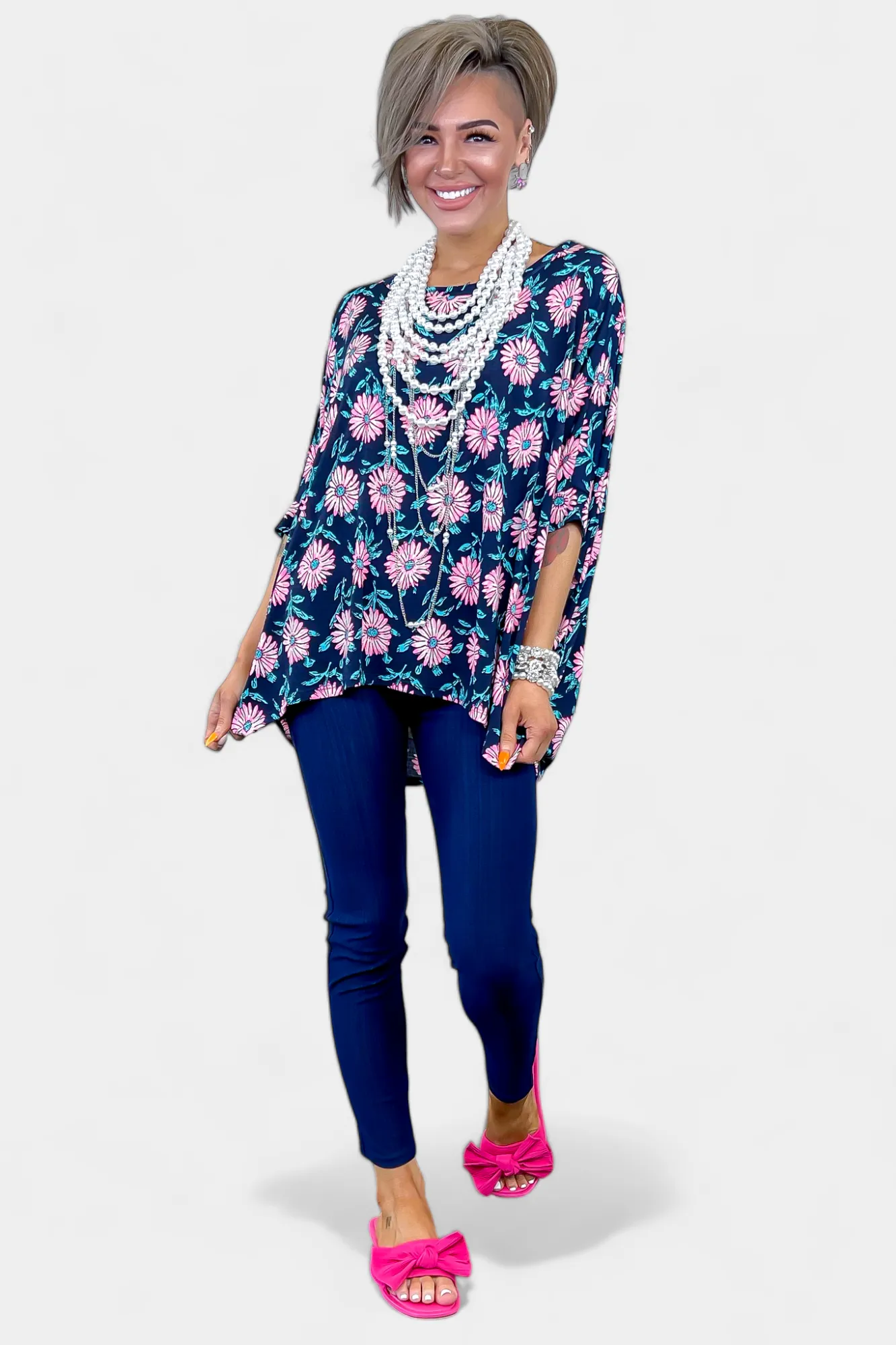 Navy Daisy Essential Top sold by ZZs product image thumbnail 3