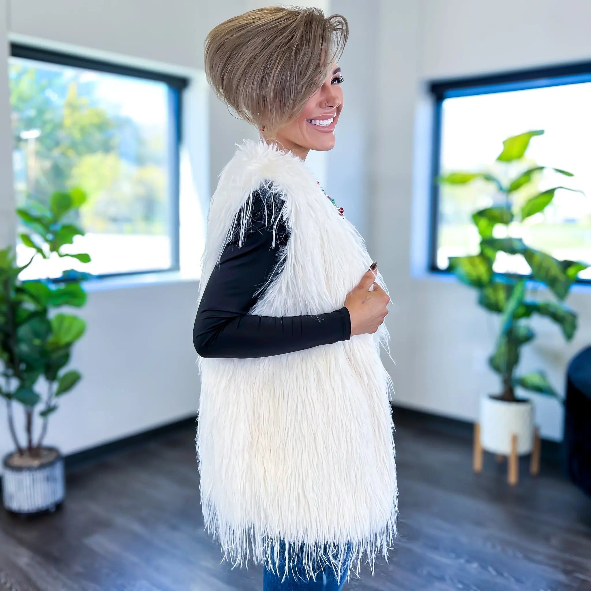 Ivory Faux Fur Vest sold by ZZs product image thumbnail 3