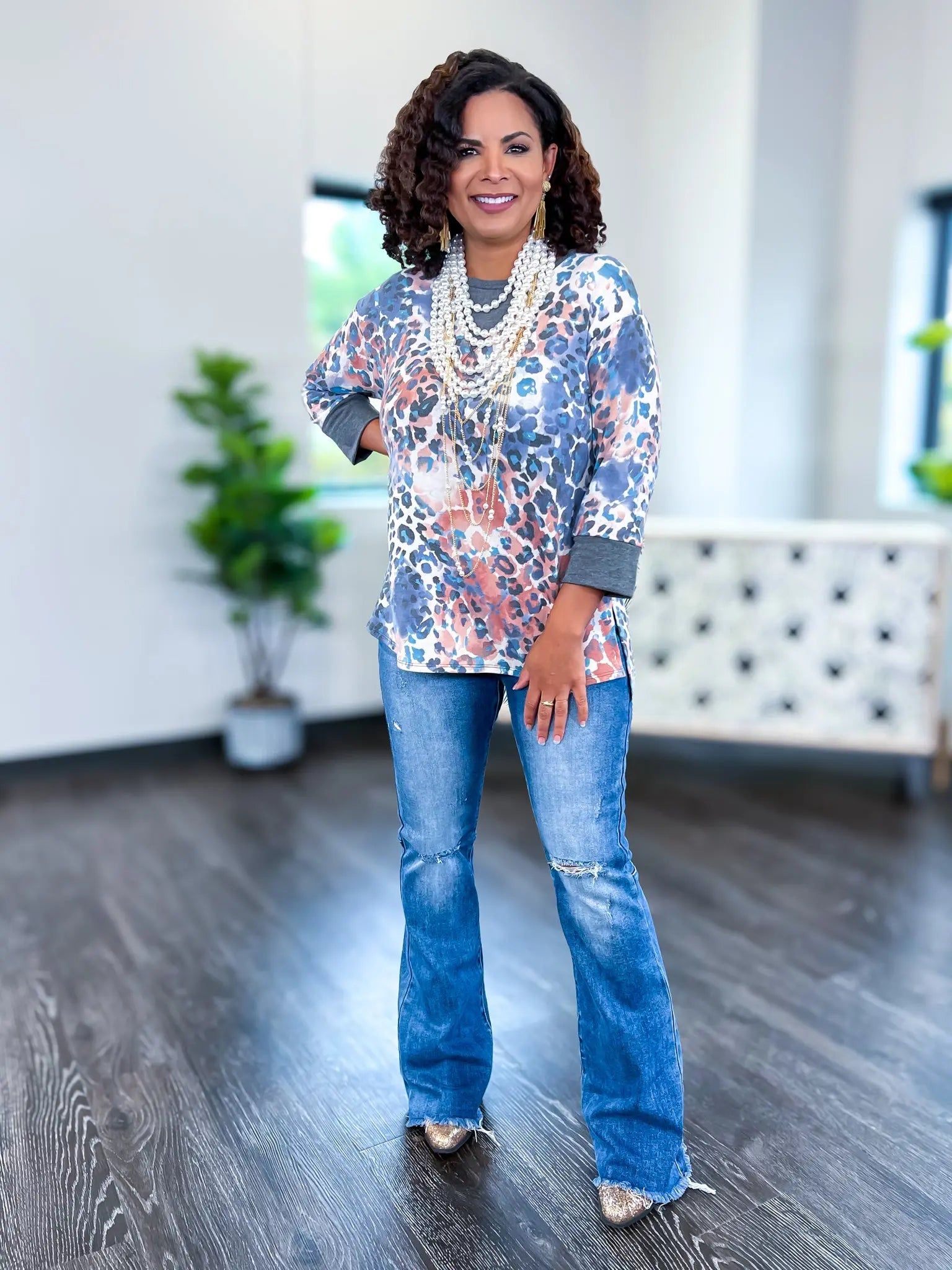 Saturday Top | Blue Animal sold by ZZs product image thumbnail 5