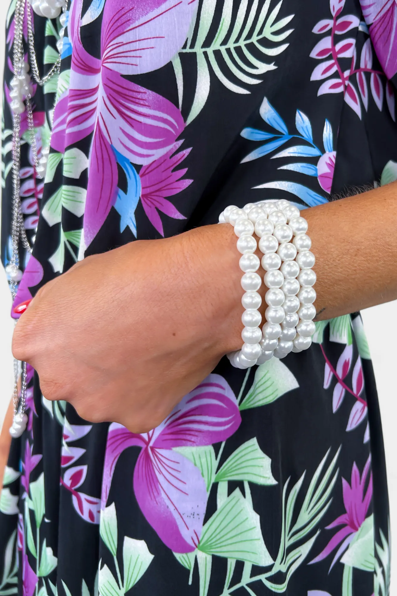White Pearl Stretch Bracelets sold by ZZs