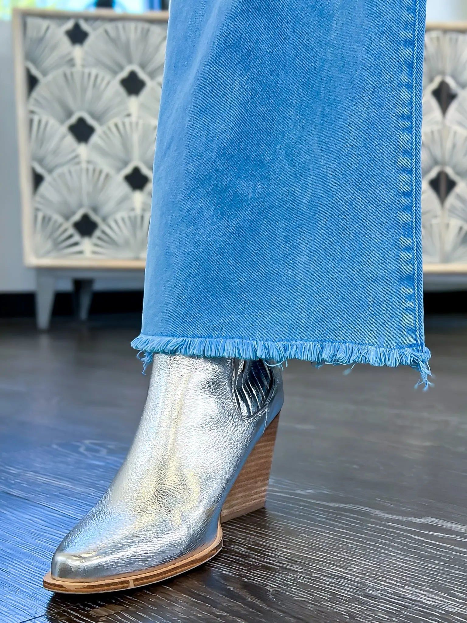 Blue Acid Wash Frayed Wide Jeans sold by ZZs product image thumbnail 7