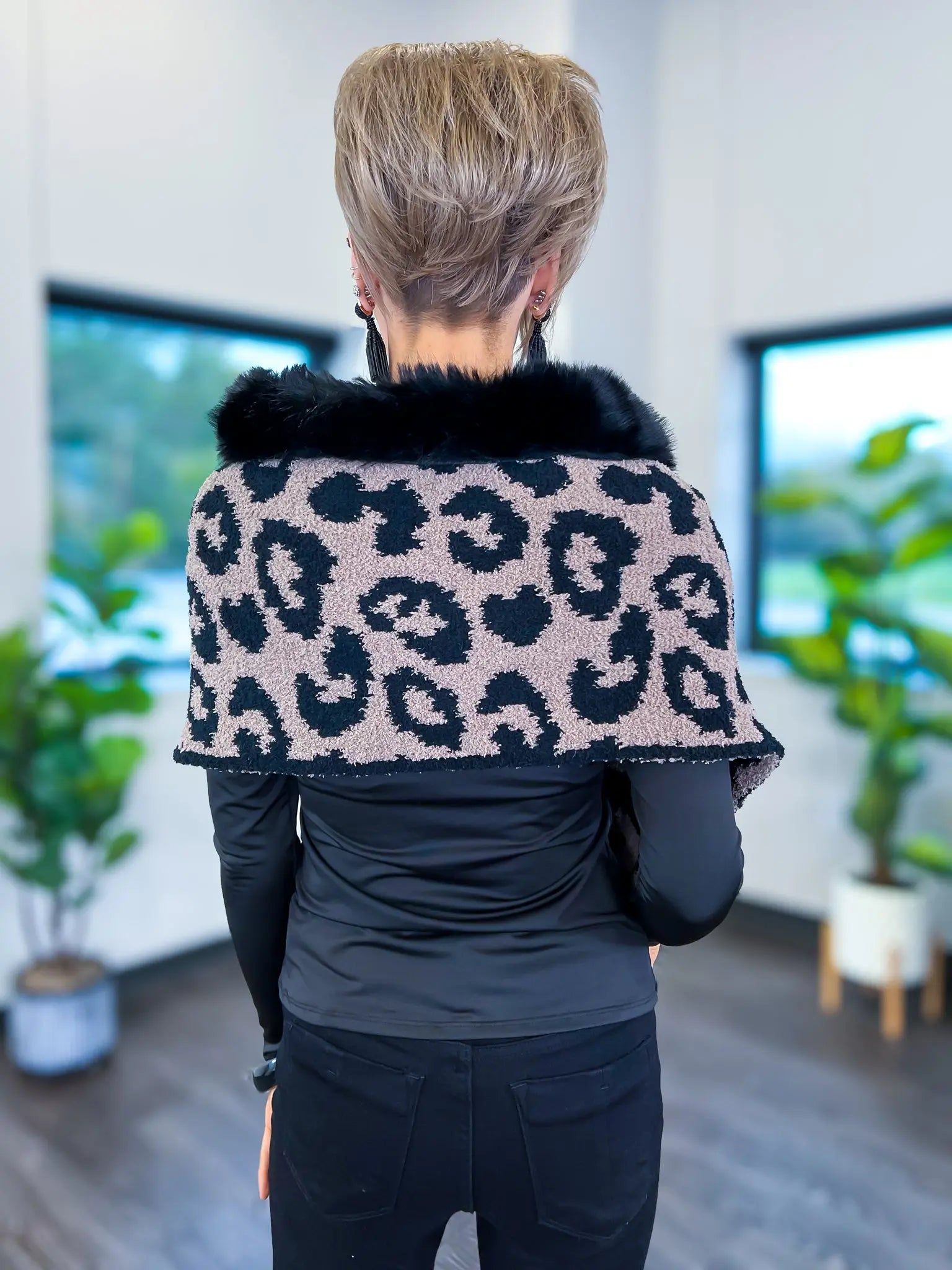 Faux Fur Shawl | Leopard sold by ZZs product image thumbnail 5