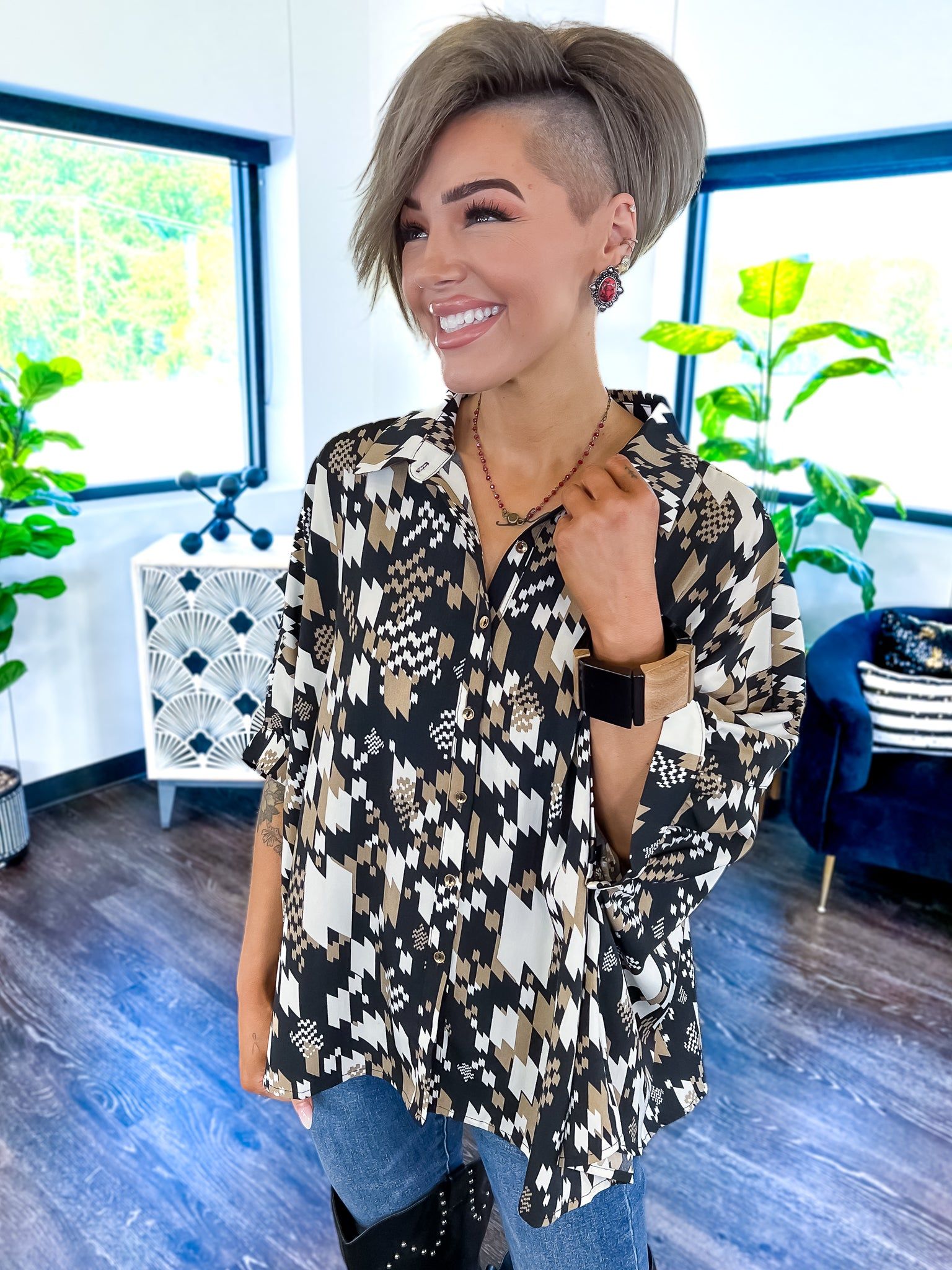 Abstract Button Down Top | Black sold by ZZs product image thumbnail 8