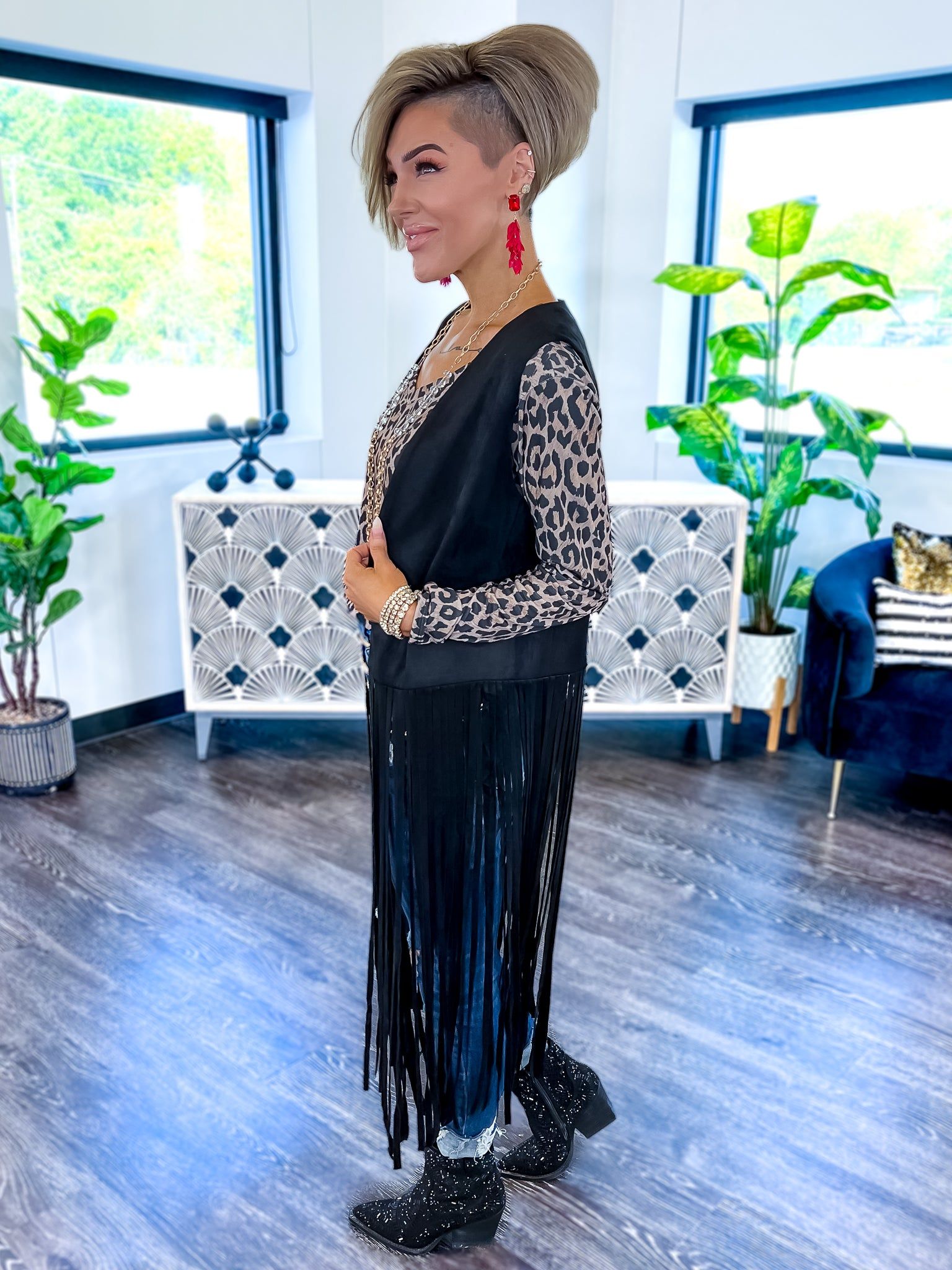 Suede Fringe Vest | Black sold by ZZs product image thumbnail 5