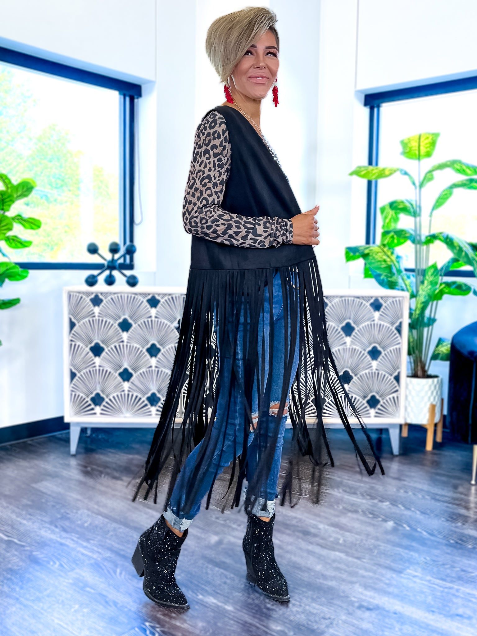 Suede Fringe Vest | Black sold by ZZs product image thumbnail 3