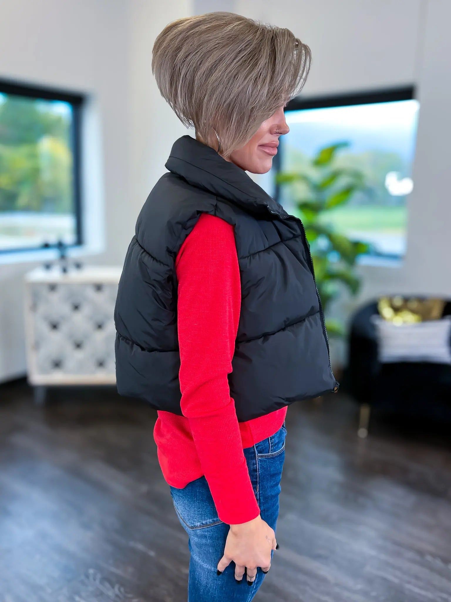 Black Puffer Cropped Vest sold by ZZs product image thumbnail 5