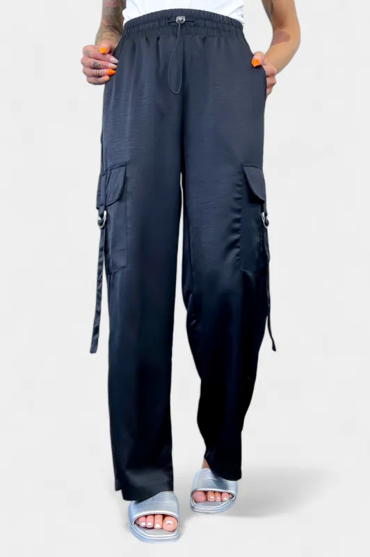 Black Wide Leg Cargo Pants sold by ZZs