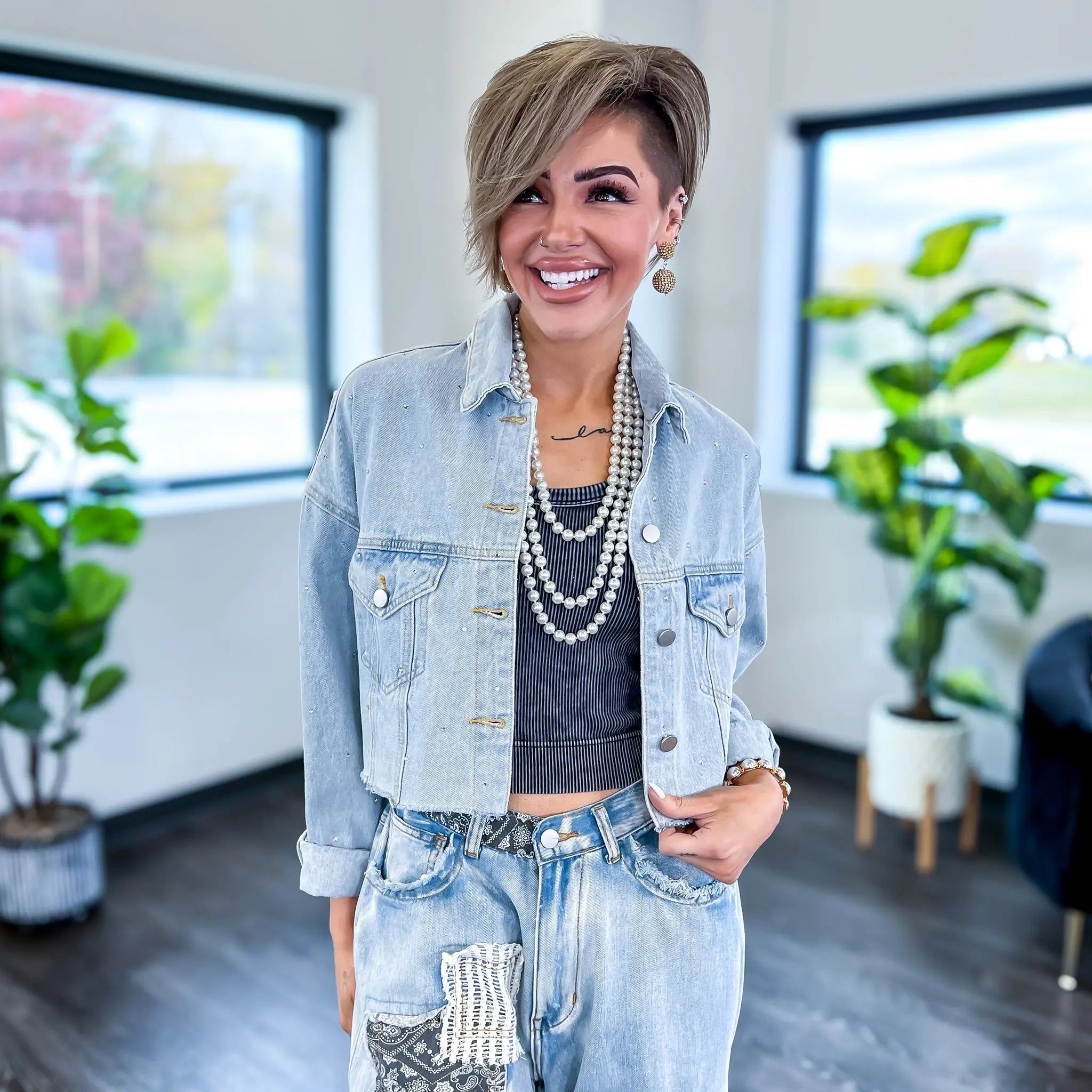 Ash Black Ribbed Cropped Tank sold by ZZs product image thumbnail 4