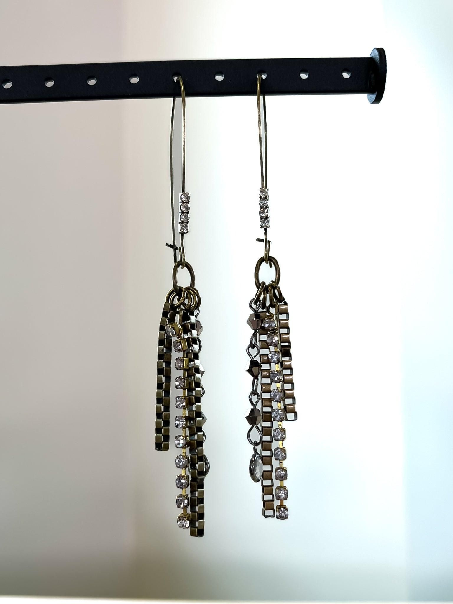 FR031 Earrings sold by ZZs product image thumbnail 4