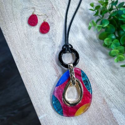 Multi Resin Pendant Necklace Set sold by ZZs