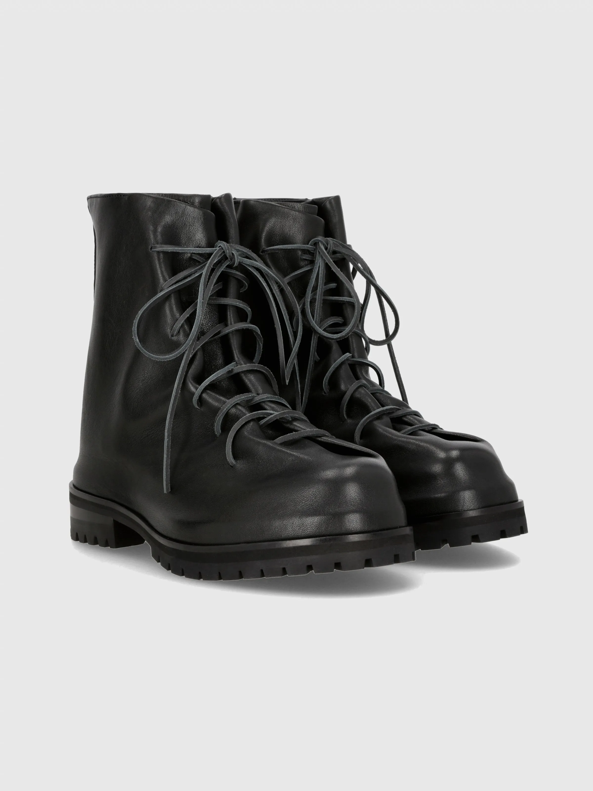 Leather Laced Up Marathon Boot in Black sold by 424 product image thumbnail 2