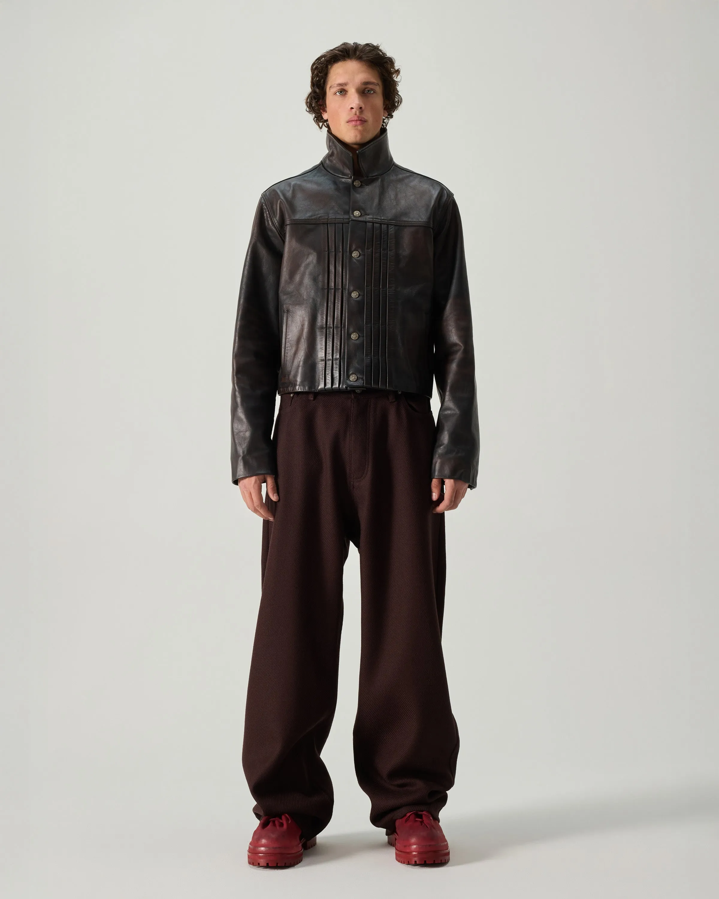 TRUCKER RUB OFF LEATHER IN BLACK sold by 424 product image thumbnail 3