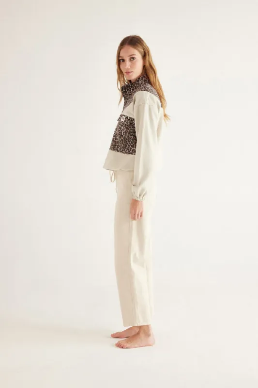 Prévert ecru and leopard sweatshirt sold by Balzac Paris