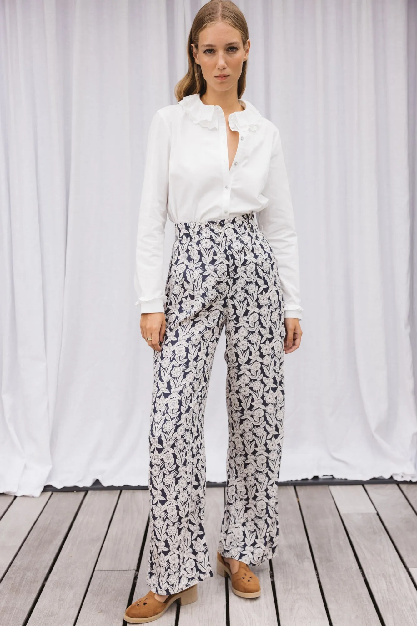 Lavandou pants with floral ornament print sold by Balzac Paris product image thumbnail 2