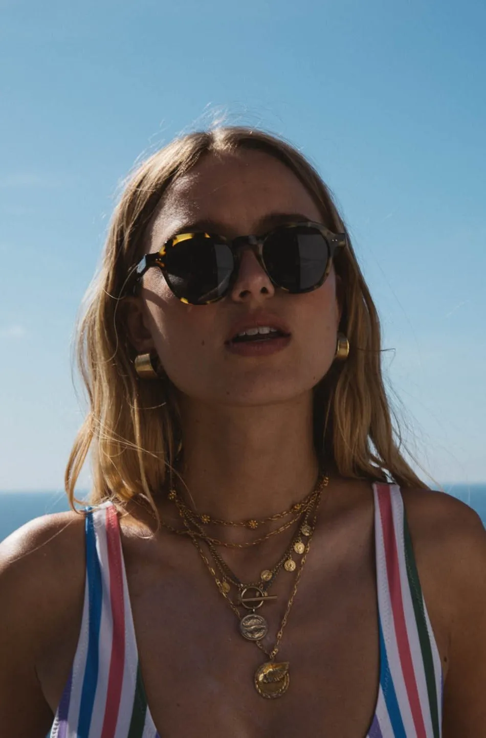 Jacques tortoise and black glasses sold by Balzac Paris product image thumbnail 5