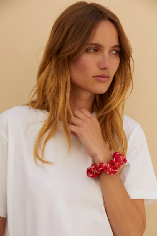 Travel scrunchie with summer bandana print  sold by Balzac Paris