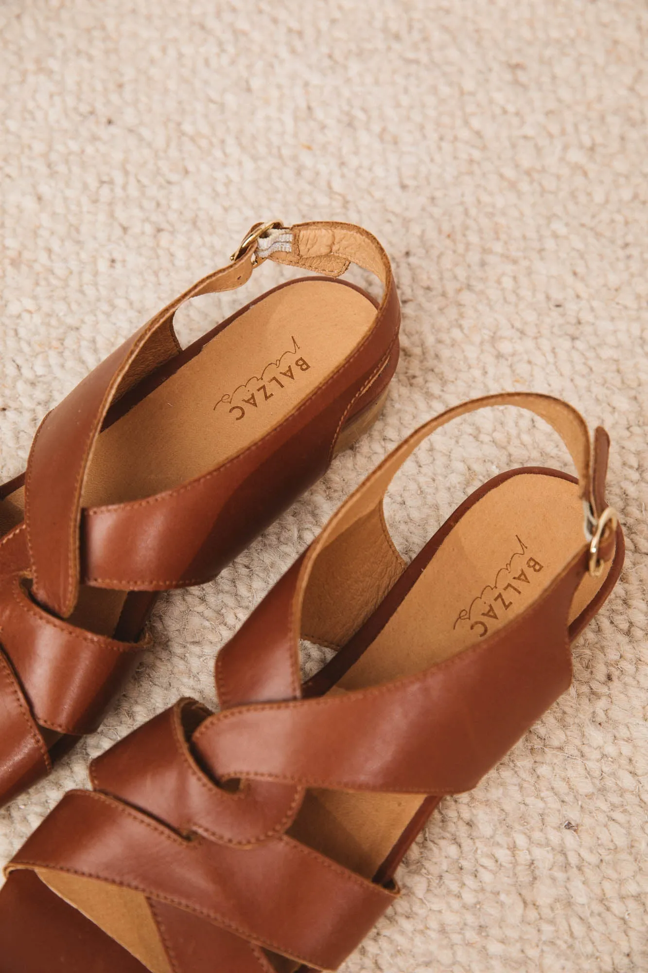 Camel Myriam crossed sandals sold by Balzac Paris product image thumbnail 4