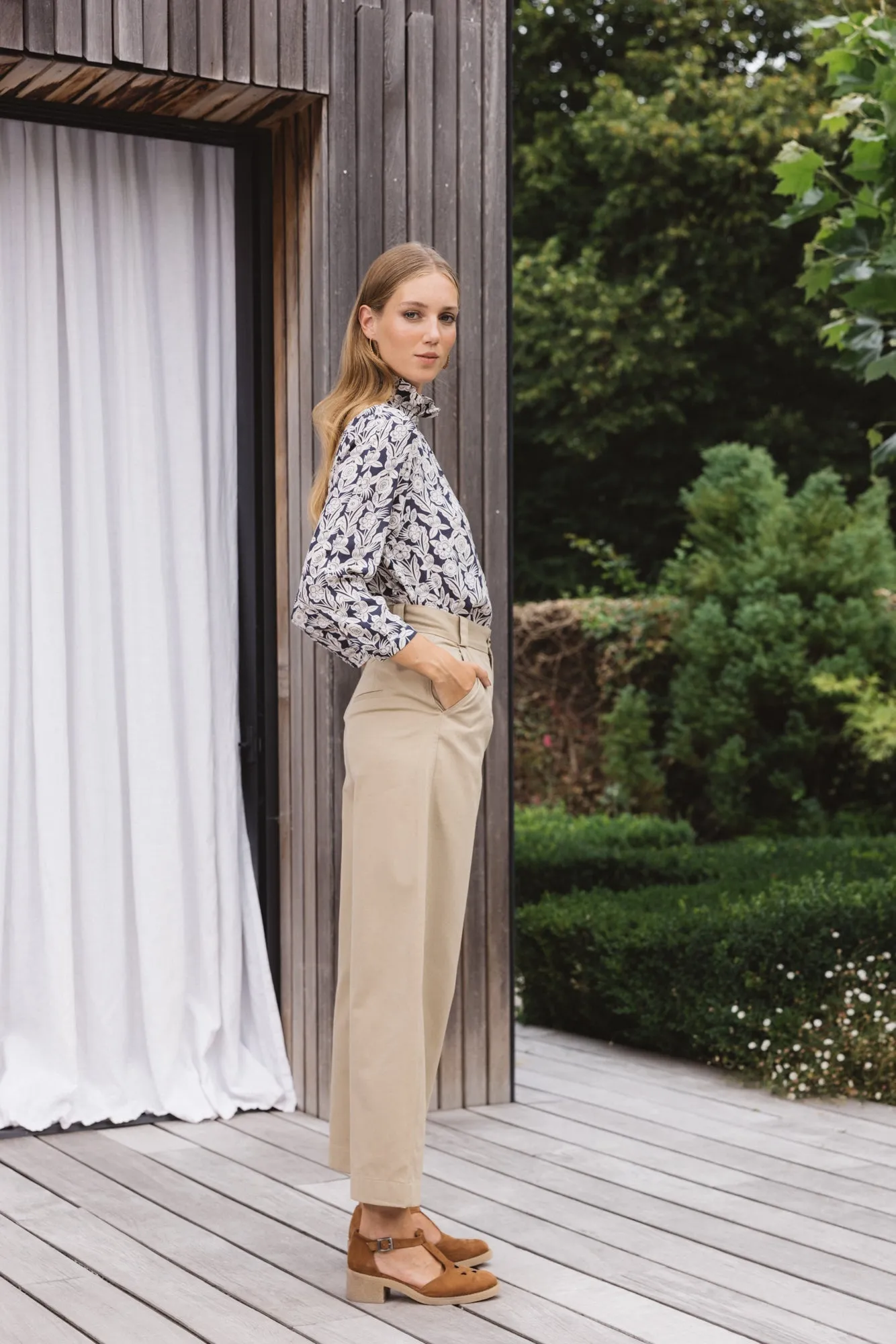 Belle-île beige pants sold by Balzac Paris product image thumbnail 3