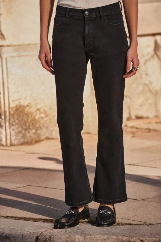 Black Julius boot-cut jeans made by Balzac Paris