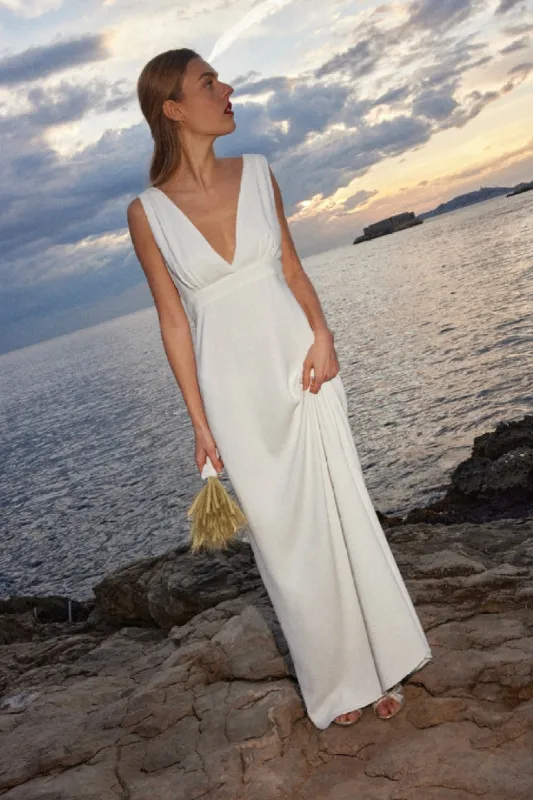 Dress No. 16 natural white sold by Balzac Paris