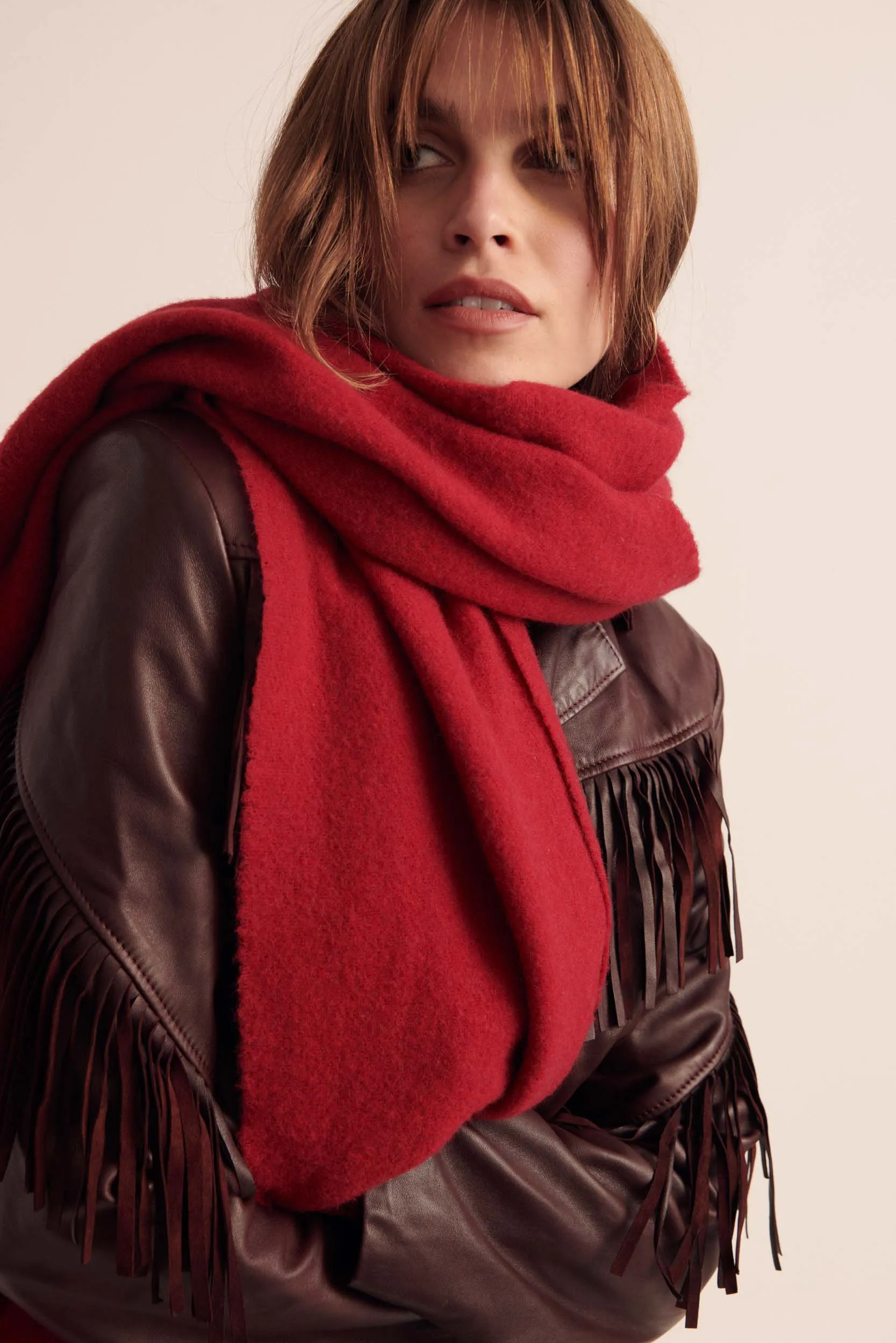 Red Public Scarf sold by Balzac Paris product image thumbnail 5