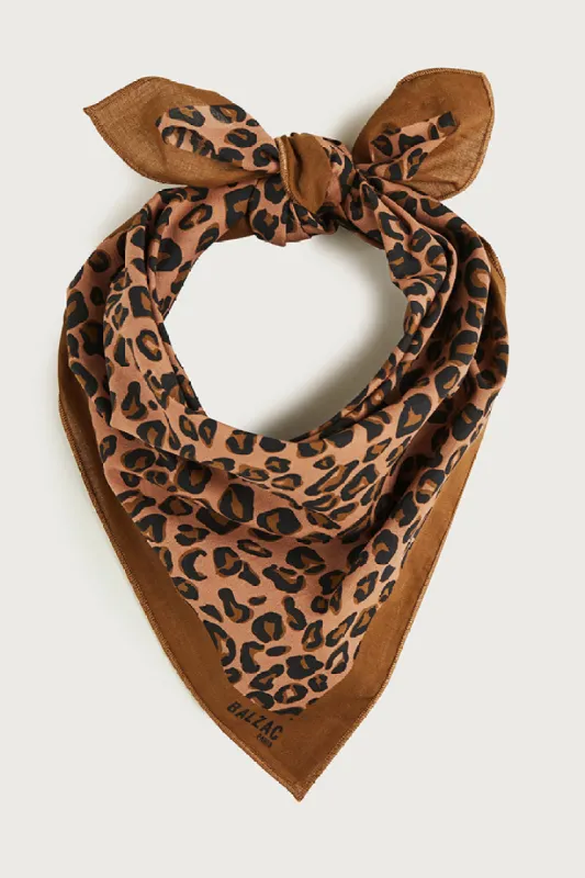 Paros leopard scarf sold by Balzac Paris